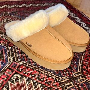 Ugg Disquette platform slippers